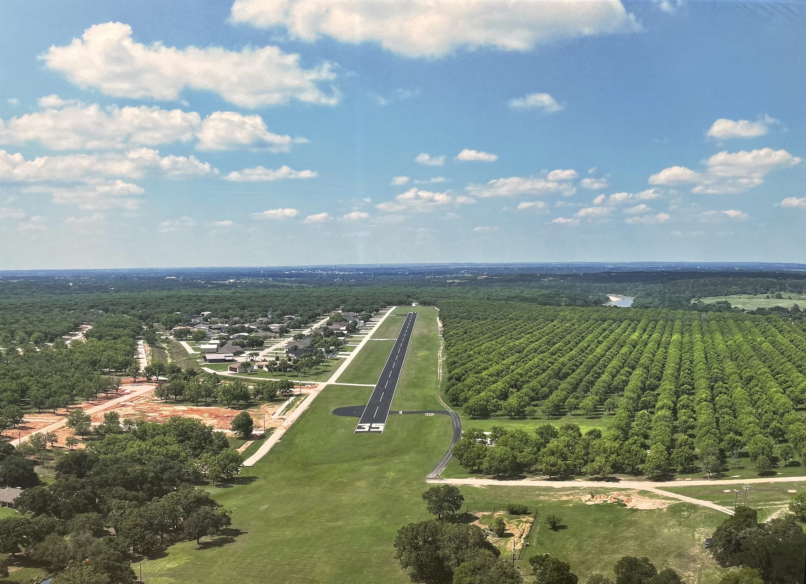 Hensley Airpark Home For Sale - x1kf5aw